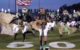 Going Viral Football Player Stuns Crowd With National