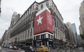 Macy&#39;s heads into Christmas with major sales growth - The Horn News