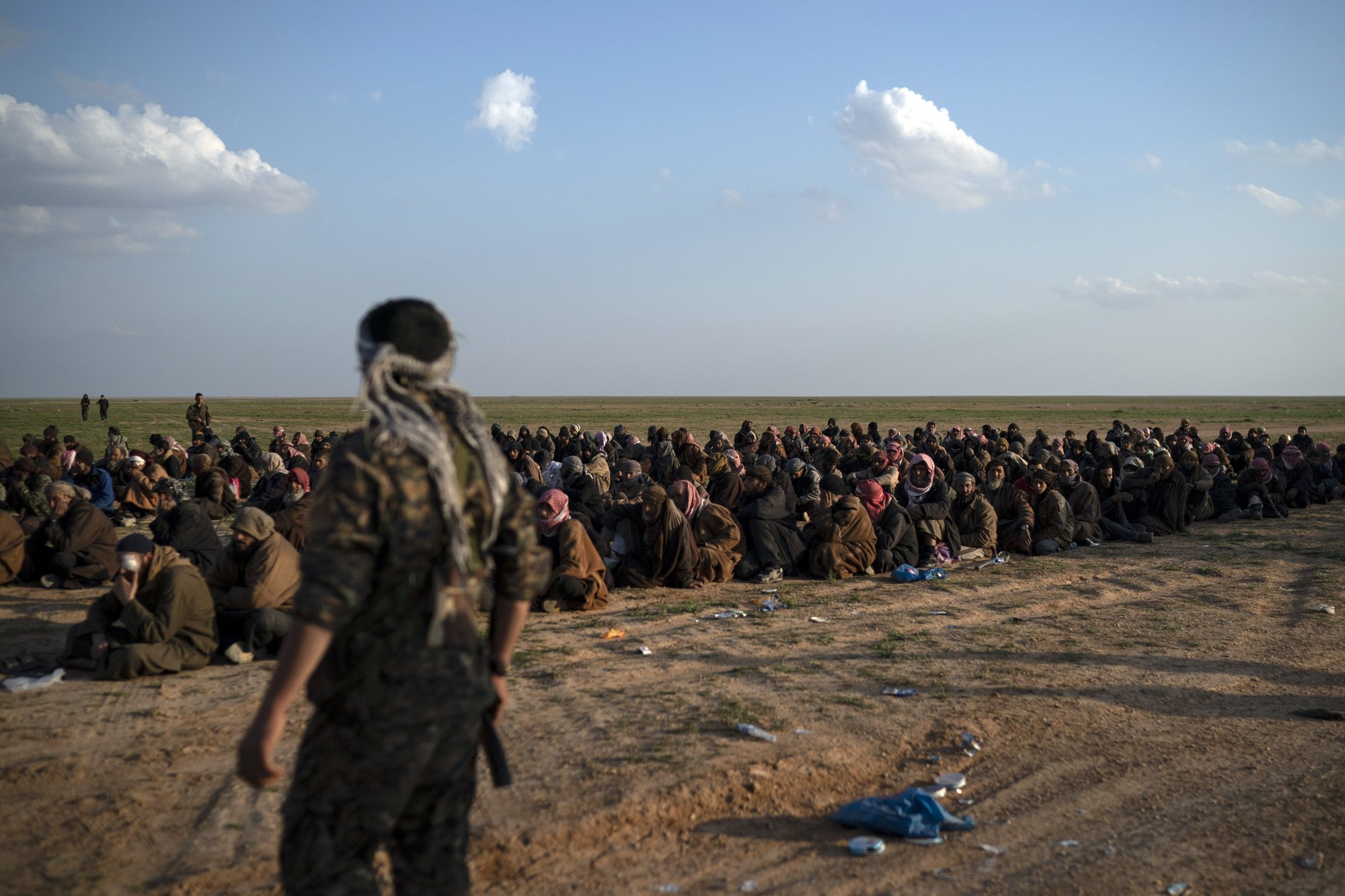 ISIS Last Stronghold On The Brink Of Collapse (8 Pics) - The Horn News