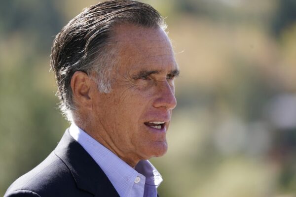Mitt Romney announces his retirement  The Horn News
