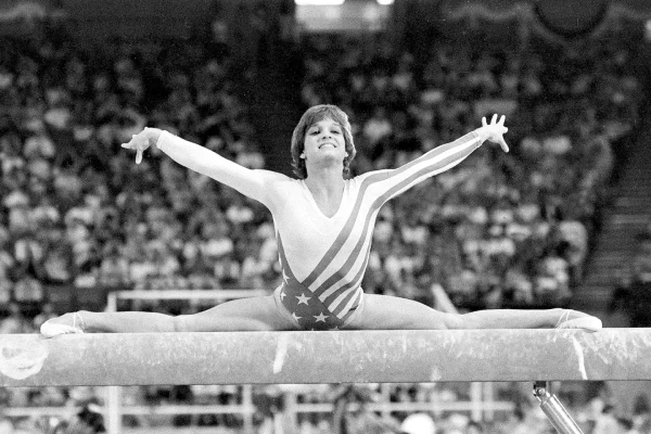 Olympics Star Mary Lou Retton Is Fighting For Her Life In Icu The Horn News