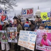 USAID shredder, burn bags!? Fake News, says White House