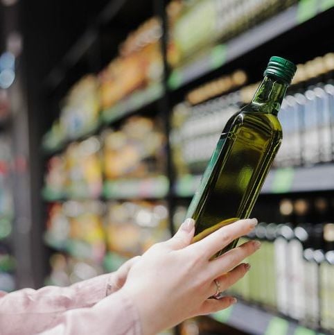 3 Signs Your Olive Oil is Spoiled